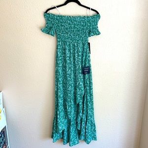 Off the shoulder maxi dress